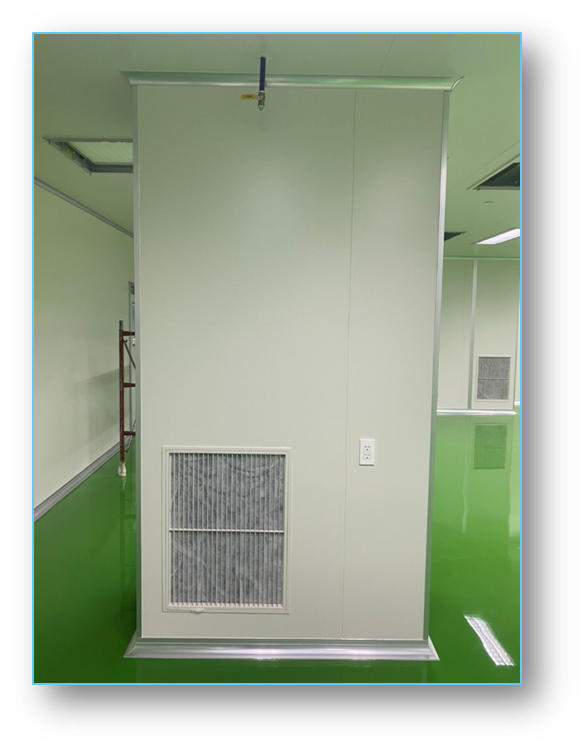 Lắp đặt vách panel phòng sạch y tế tích hợp miệng gió hồi và hệ thống điện