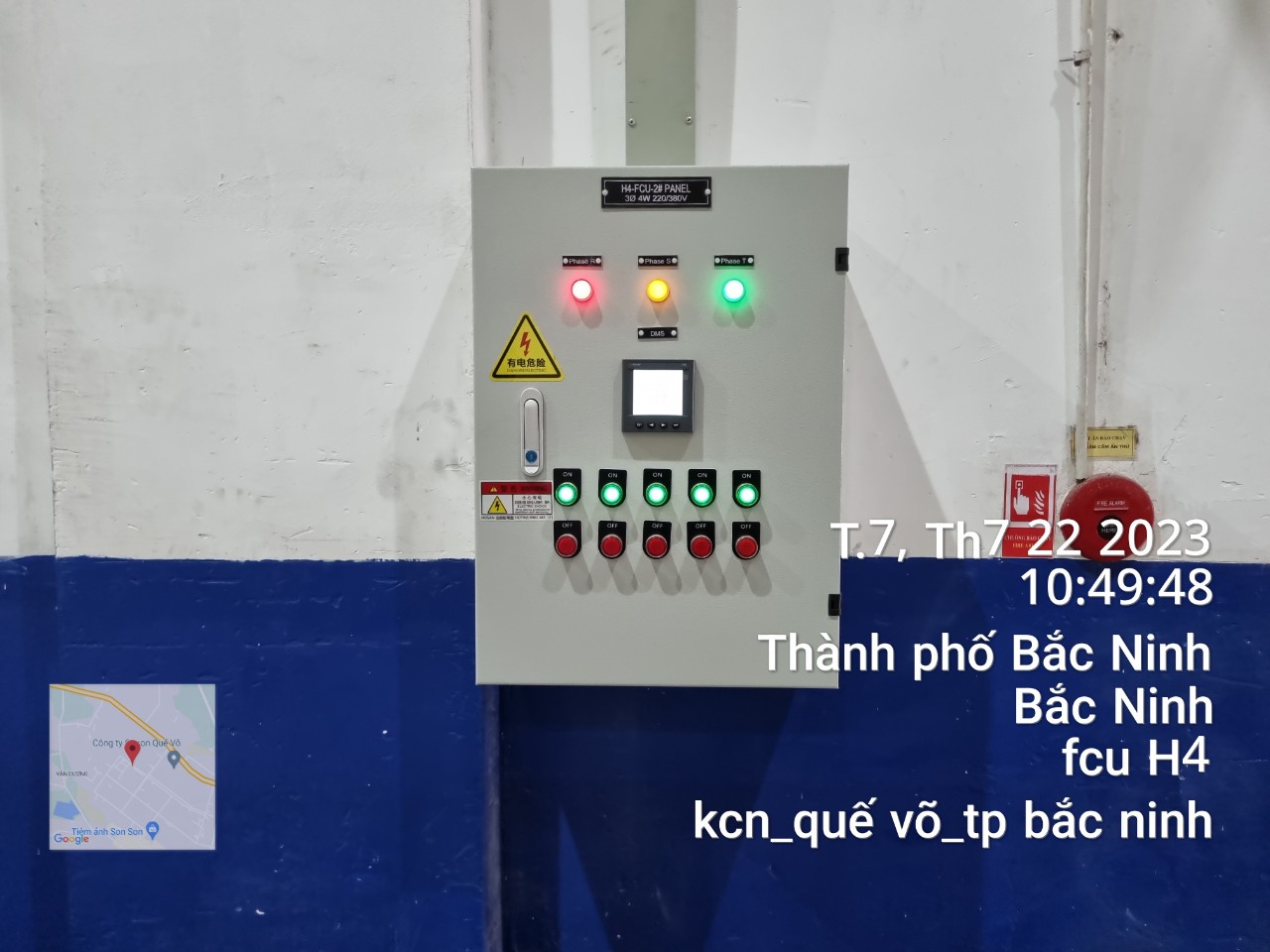 Đo đạc kiểm tra chất lượng không khí, độ ẩm và nhiệt độ phân xưởng sản xuất