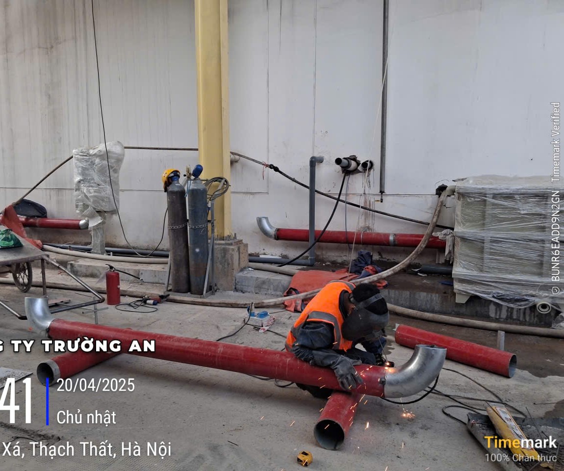 Thi công lắp đặt tuyến đường ống PCCC và hệ thống tăng áp hút khói nhà xưởng Meiko Thạch Thất