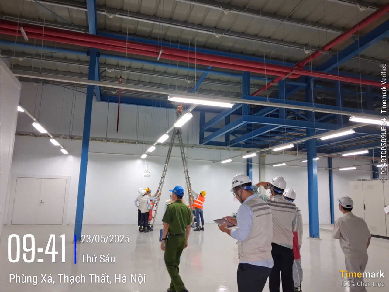 Hàn kết nối và kiểm tra áp lực đường ống cứu hỏa tôn mạ kẽm