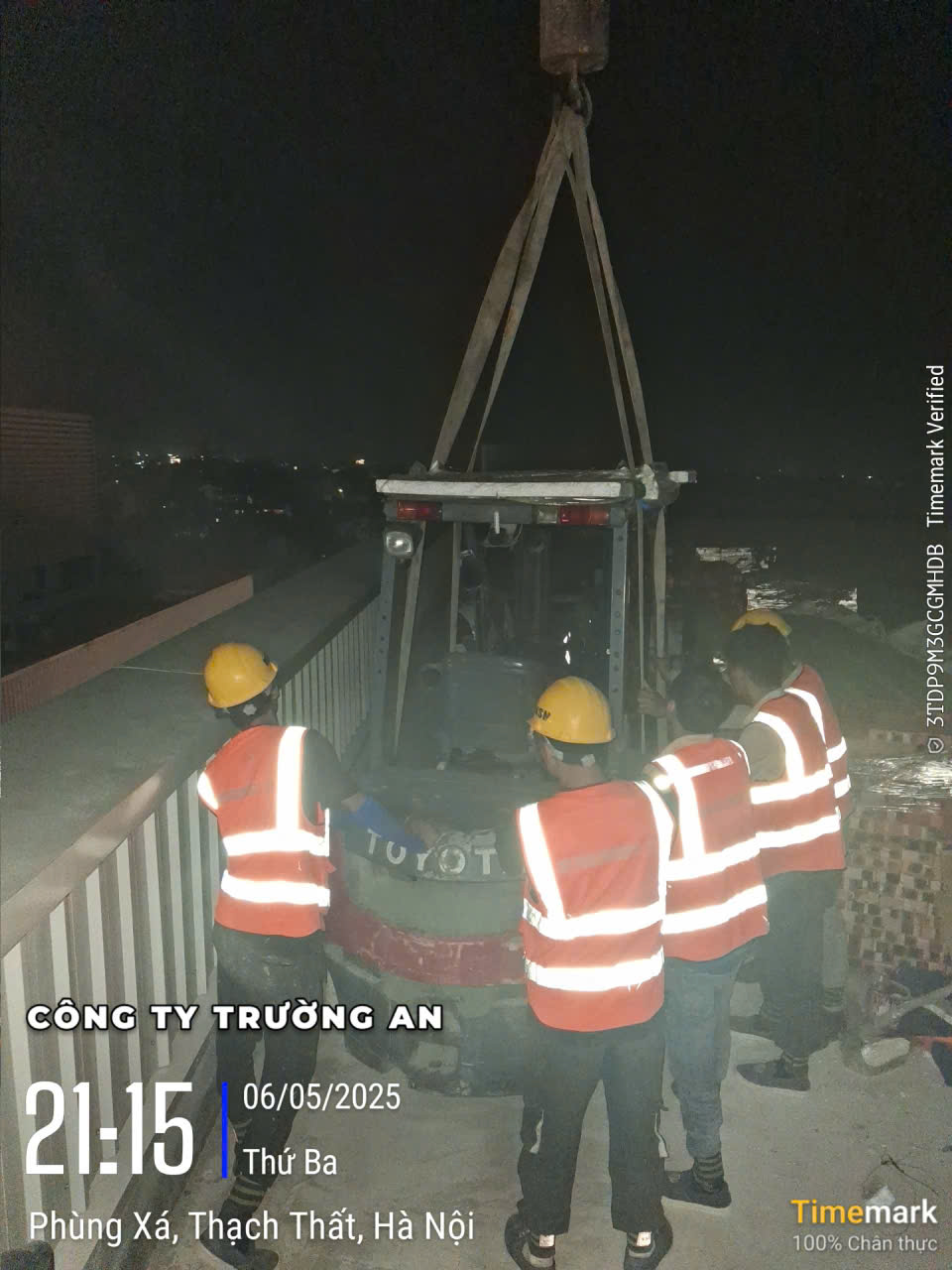 Lắp đặt van chặn, van bướm và đồng hồ đo áp suất hệ thống PCCC