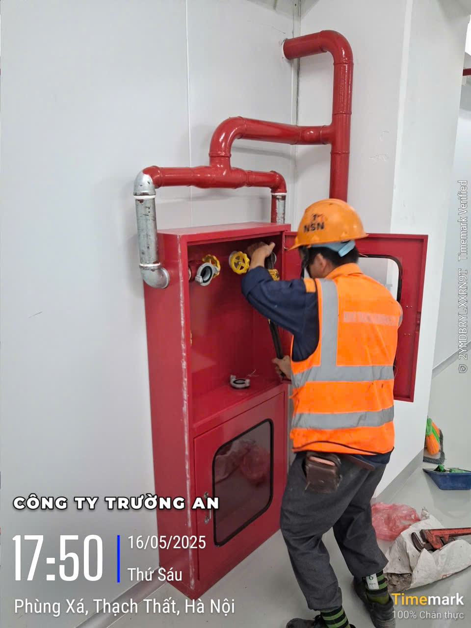 Nghiệm thu hệ thống bình khí chữa cháy sạch FM-200 phòng máy chủ Server